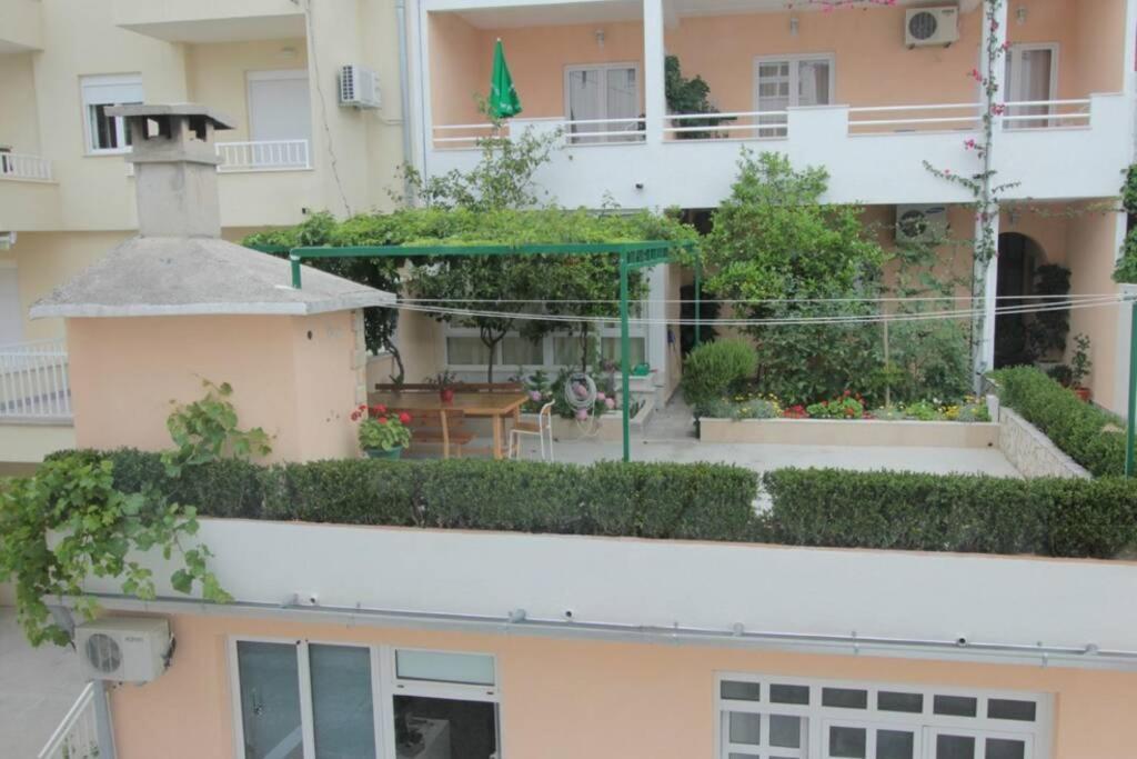 Cosey Studio Apartment For 2 Free Private Parking มาคาร์สกา ภายนอก รูปภาพ