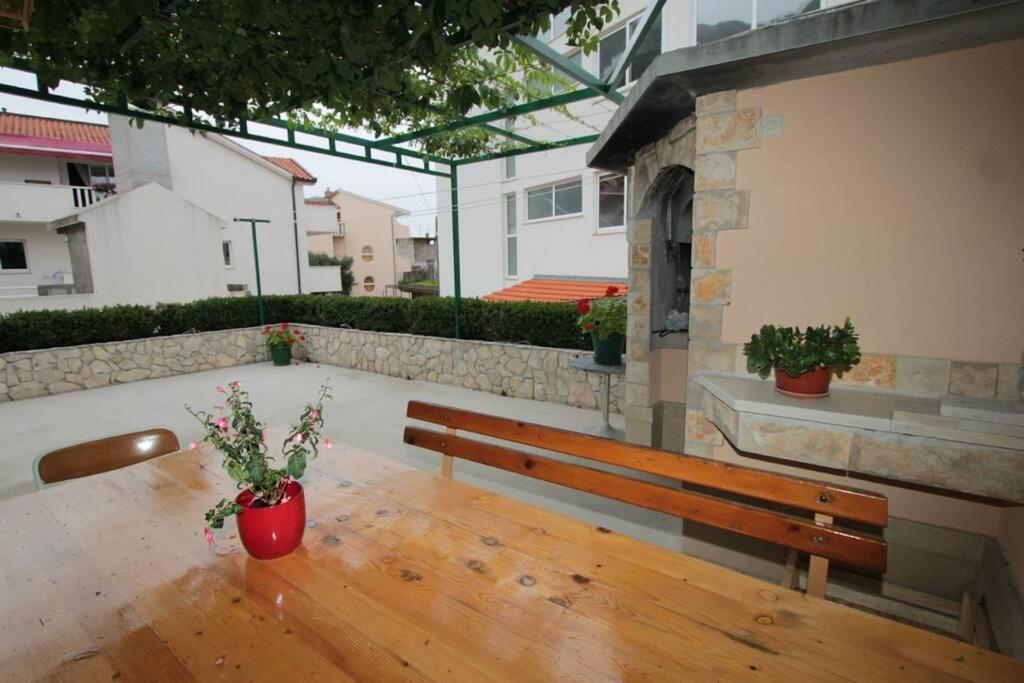 Cosey Studio Apartment For 2 Free Private Parking มาคาร์สกา ภายนอก รูปภาพ