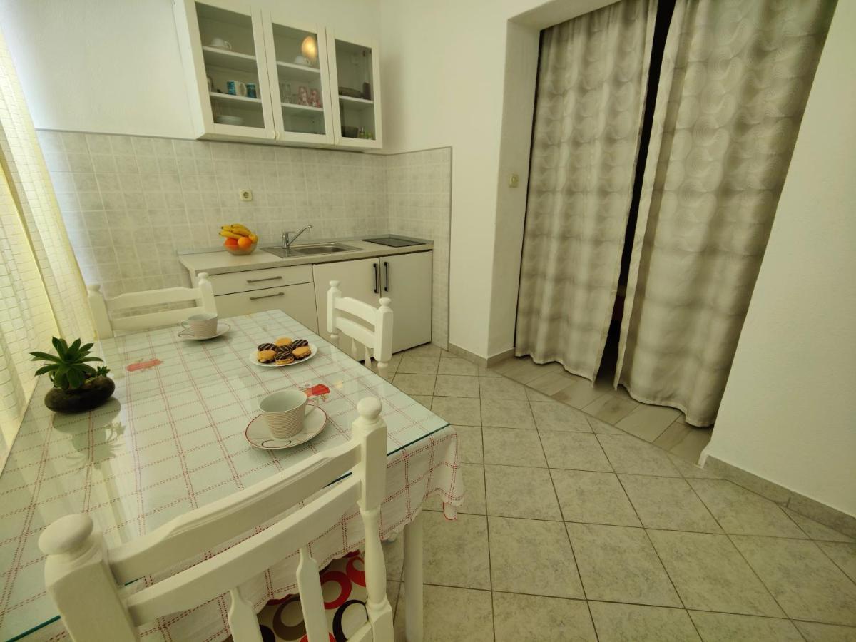 Cosey Studio Apartment For 2 Free Private Parking มาคาร์สกา ภายนอก รูปภาพ